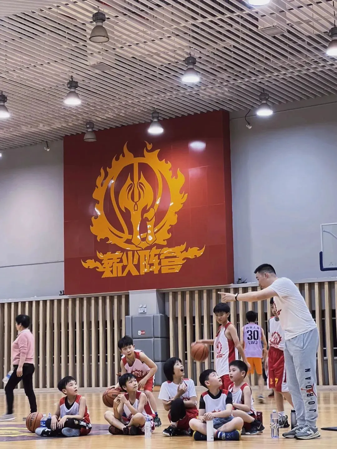 如何结合跑步和篮球训练提高耐力?_1
